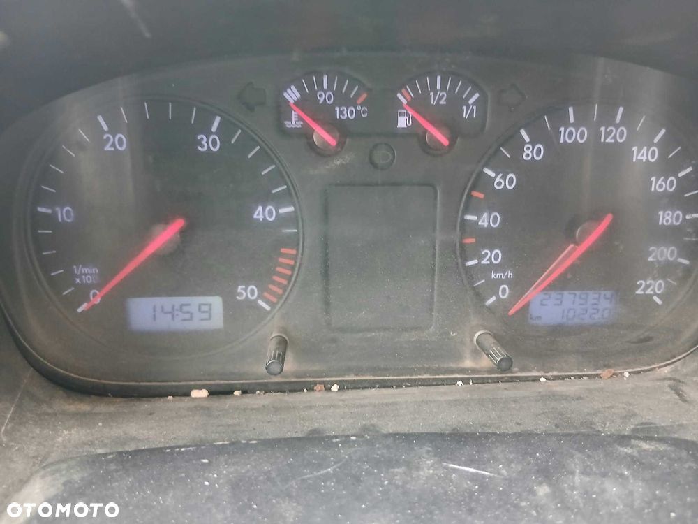 Volkswagen Transporter - 5