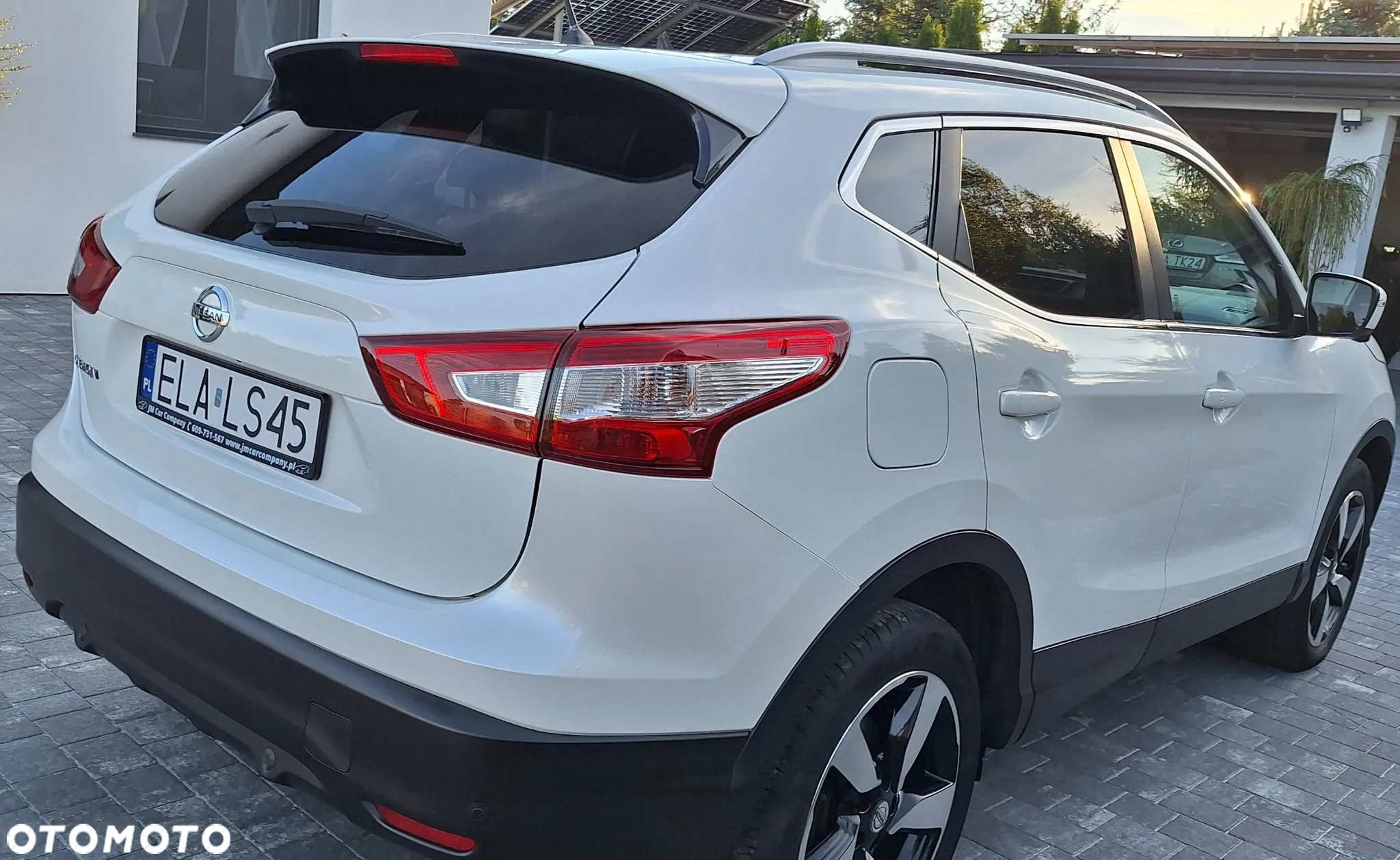 Nissan Qashqai 1.6 DCi N-Connecta Xtronic EU6 - 3