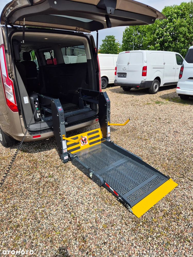 Ford Tourneo Custom 320 L2H1 VA Autm Titanium X - 11