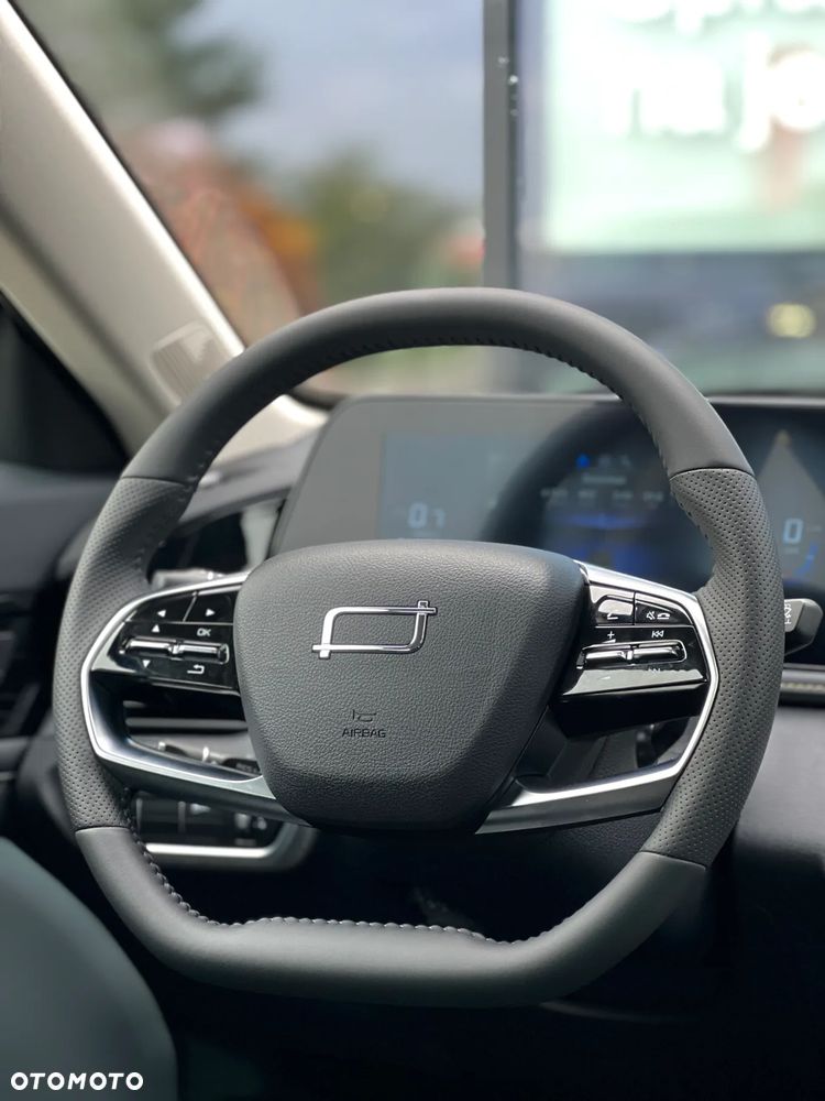 Bestune B70 2.0T Elegance - 10