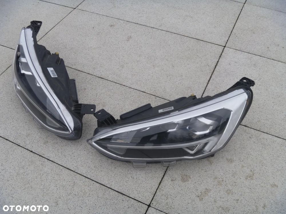 FORD FOCUS MK4 ZDERZAK PRZEDNI ATRAPA - 15