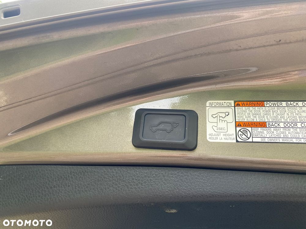 Toyota RAV4 - 23