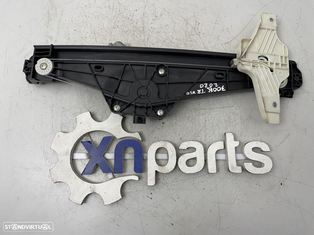 Motor elevador Dto Trás PEUGEOT 3008 SUV (M) REF. 9830388880 - 2