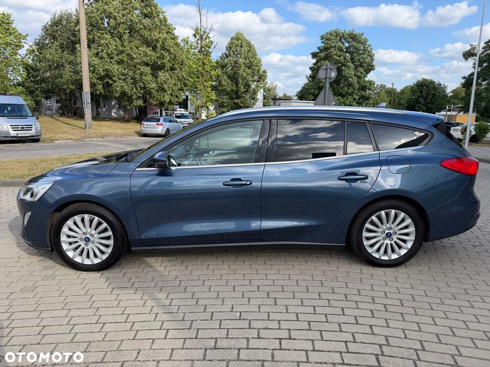 Ford Focus 1.0 EcoBoost Titanium Business - 24