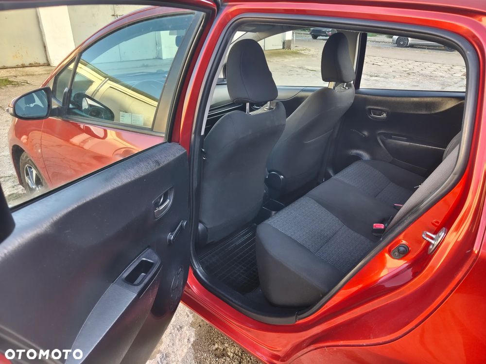 Toyota Yaris - 16