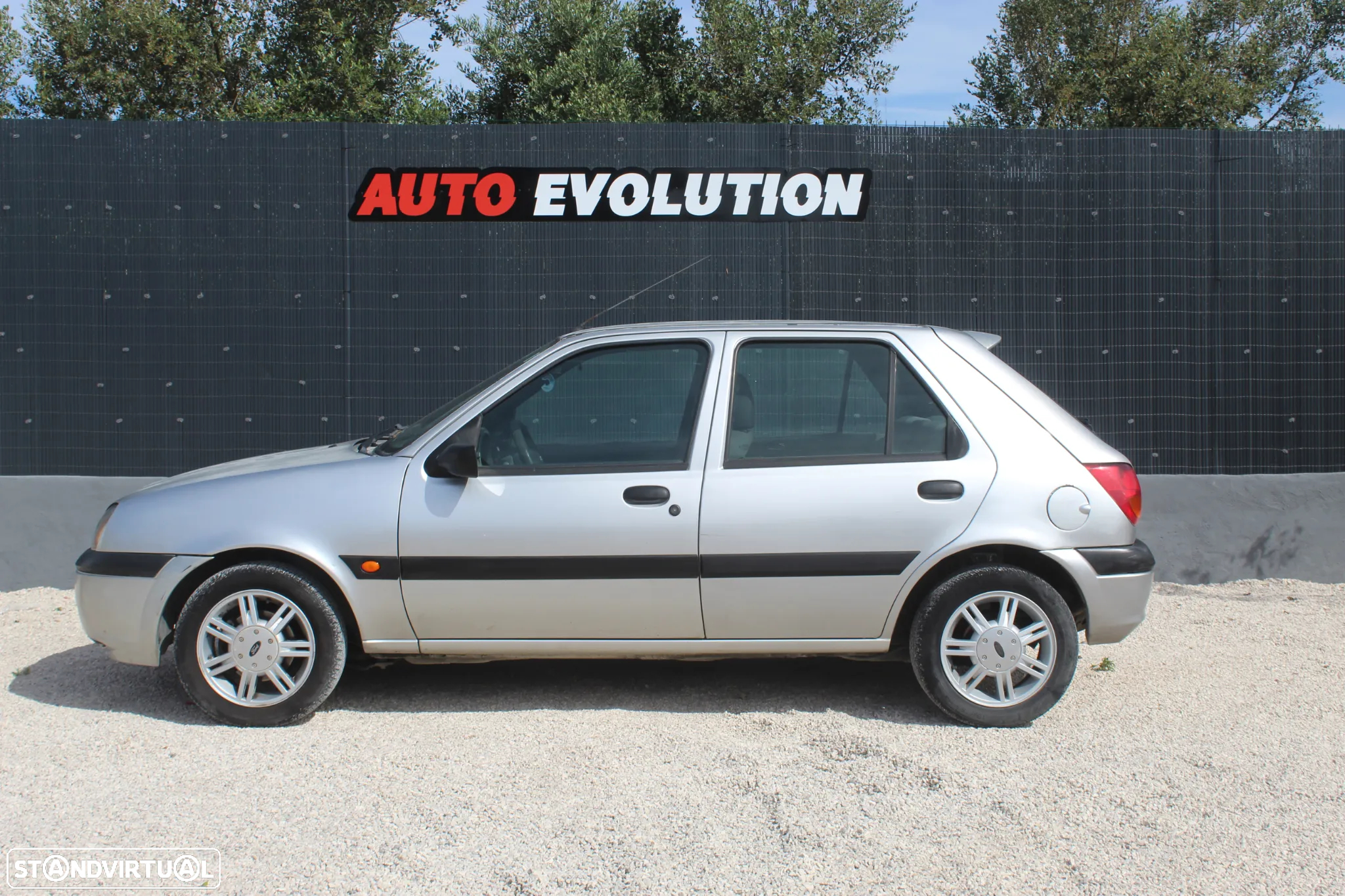 Ford Fiesta - 2