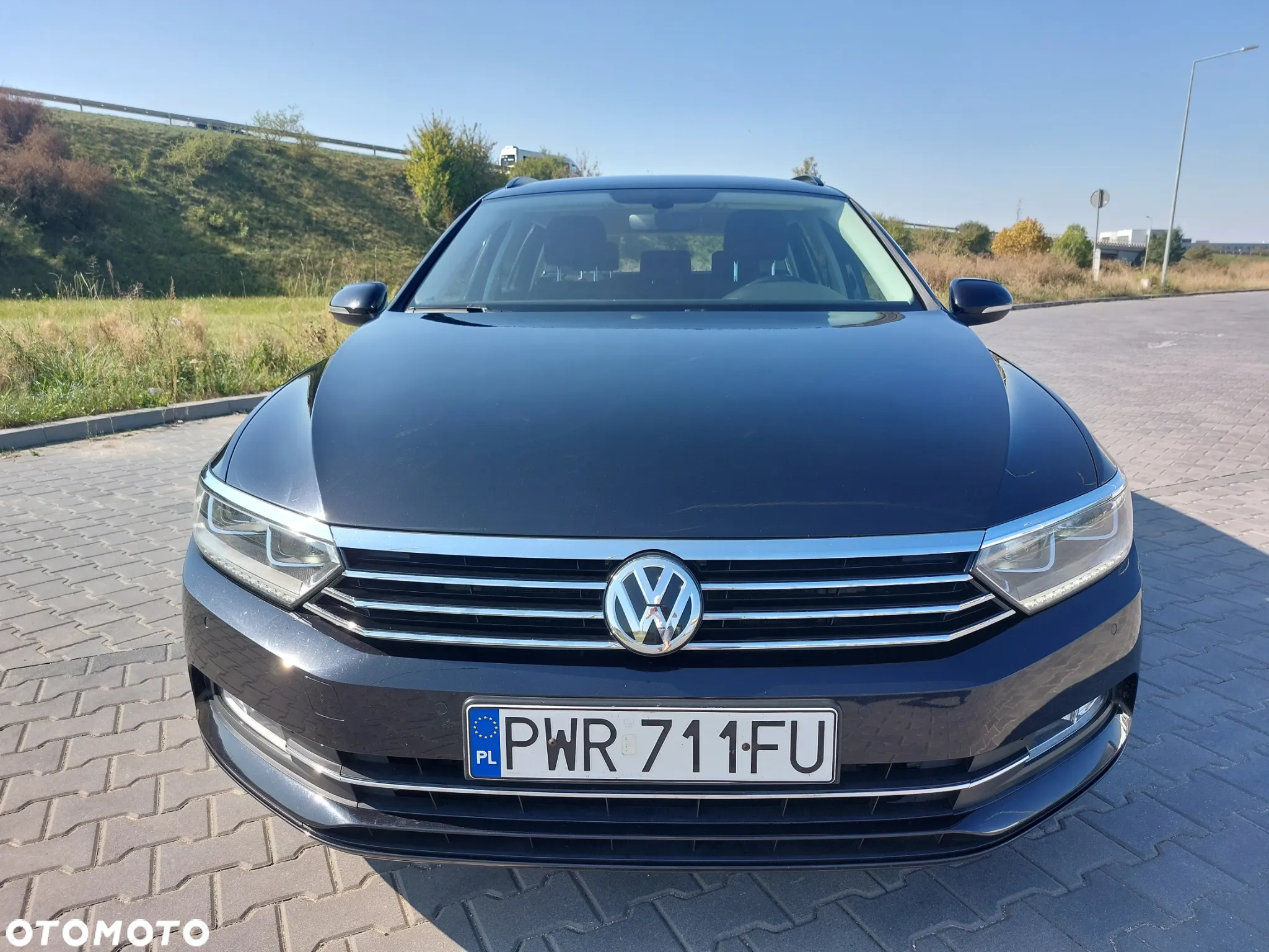 Volkswagen Passat - 2