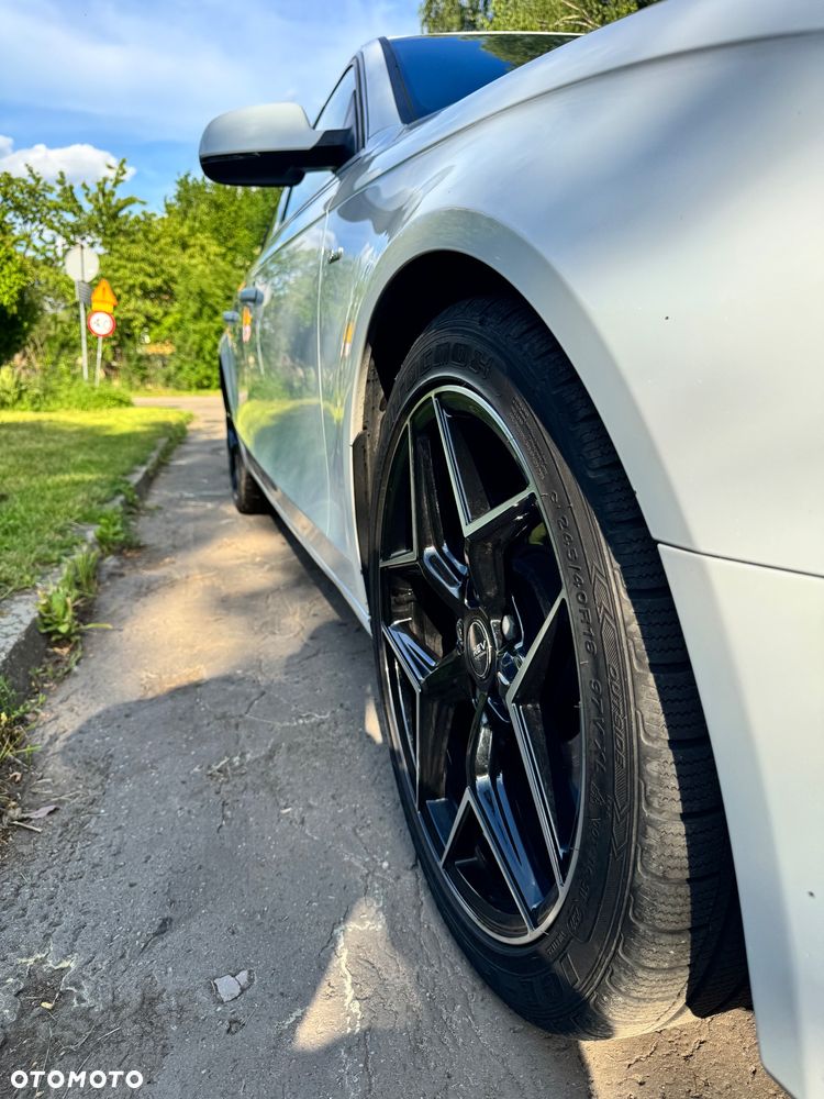 Audi A4 Avant - 10