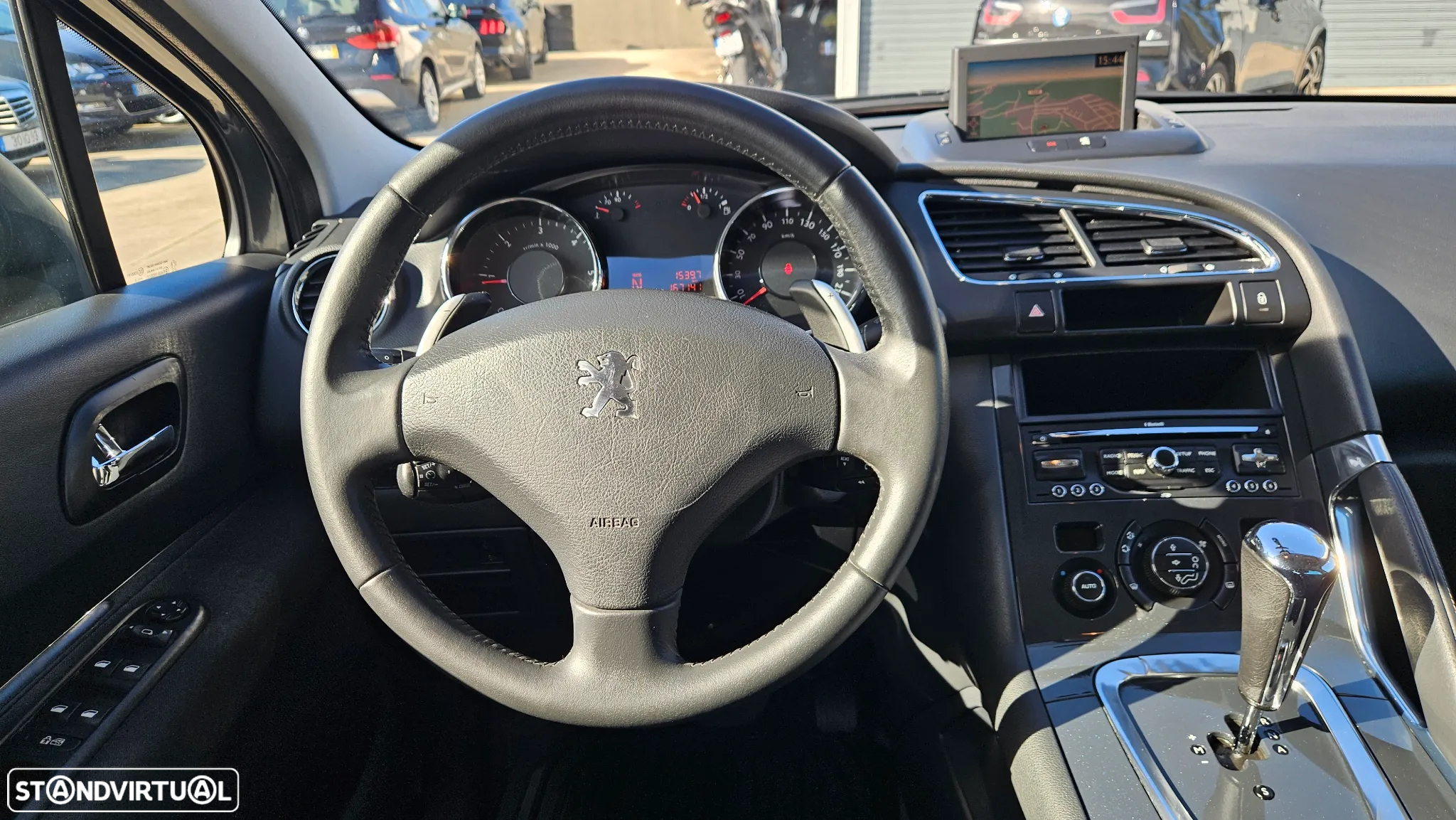 Peugeot 3008 1.6 HDi Executive CMP6 - 16
