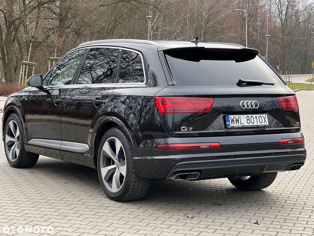Audi Q7 - 12