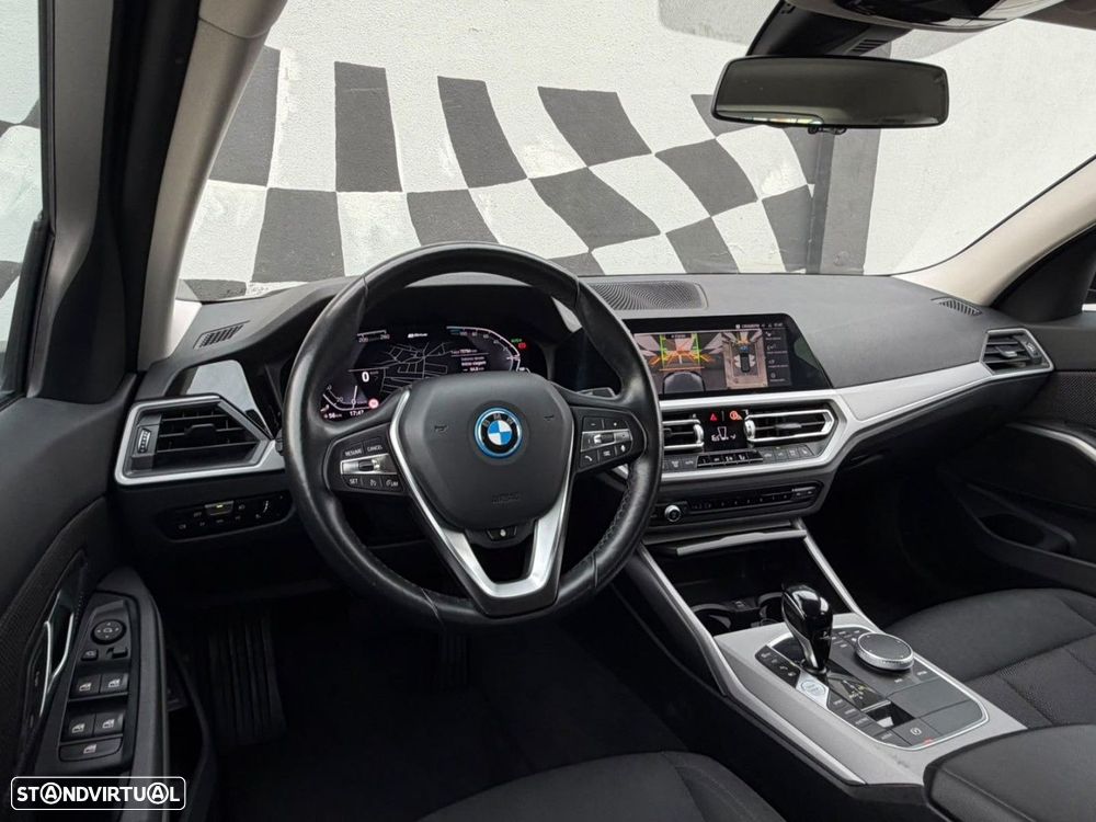 BMW 320 e Aut. Advantage - 4
