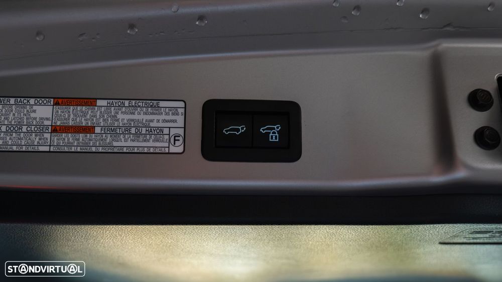 Toyota Corolla Cross 2.0 Hybrid Luxury - 10