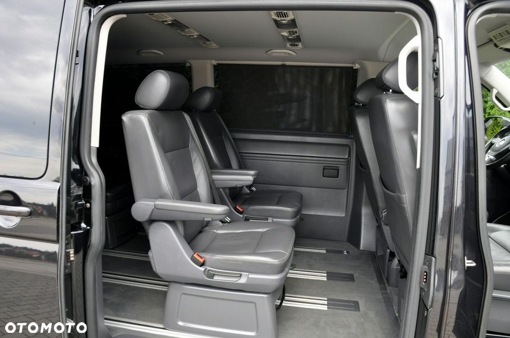 Volkswagen Multivan - 20