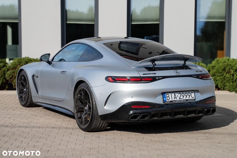 Mercedes-Benz AMG GT - 12