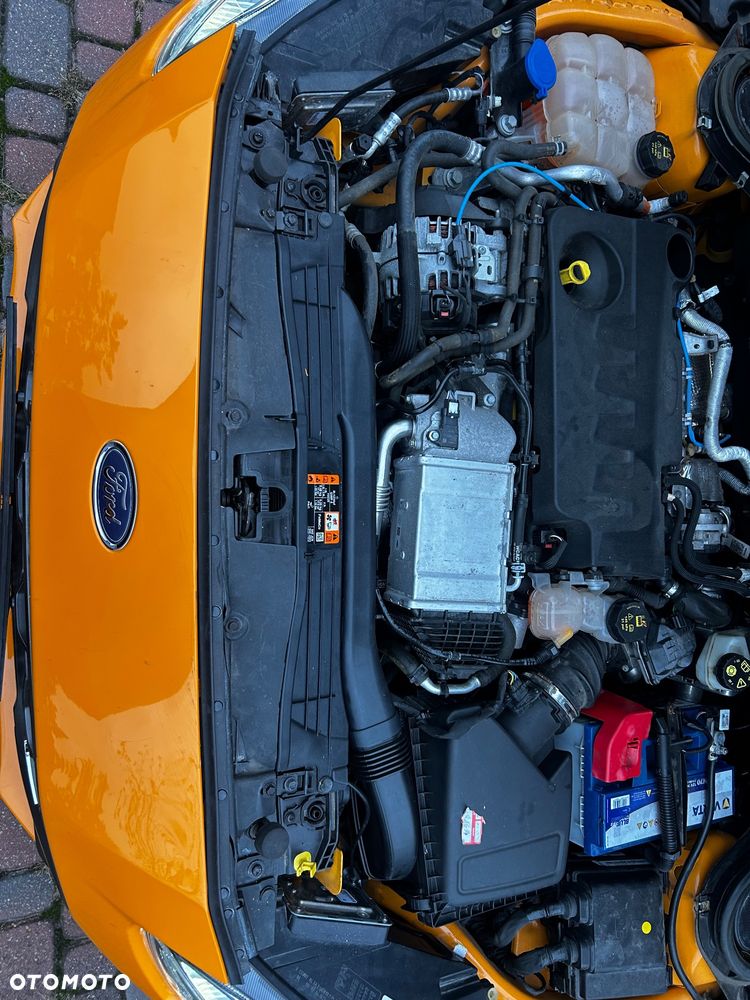 Ford Focus 2.0 EcoBlue ST - 31