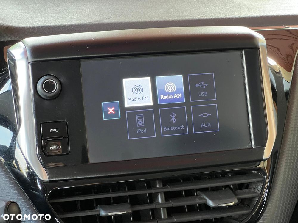 Peugeot 2008 1.6 e-HDi Allure S&S - 25