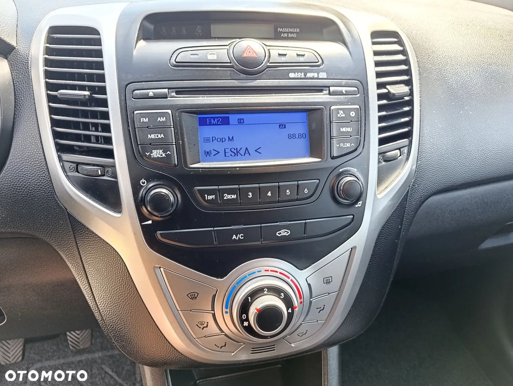 Hyundai ix20 1.4 blue YES Gold - 6