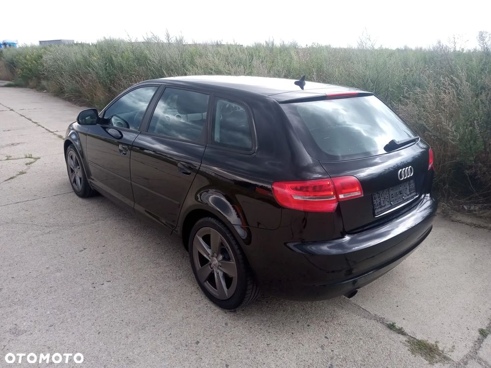 Audi A3 Sportback 1.6 Limited Edition - 4