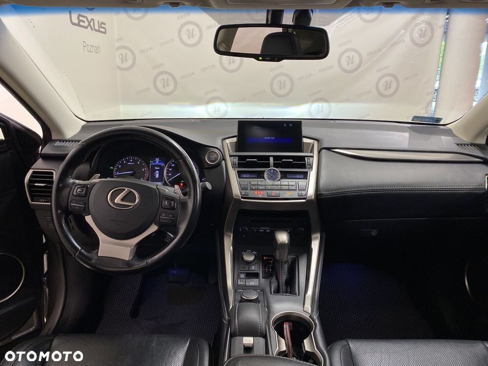 Lexus NX 200t Comfort AWD - 10