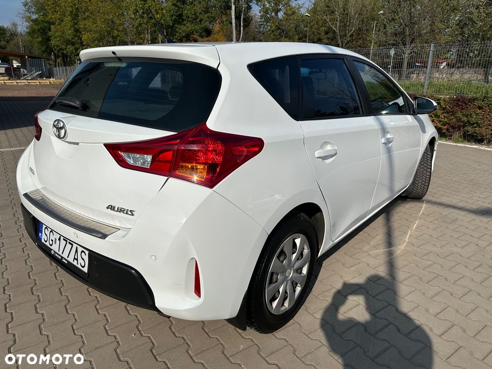 Toyota Auris - 9