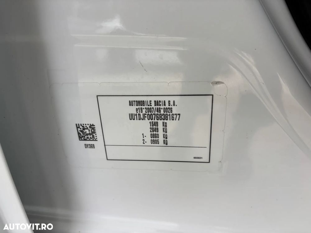 Dacia Logan TCe 90 Essential - 13