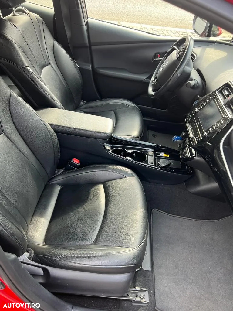 Toyota Prius Hybrid Executive - 21