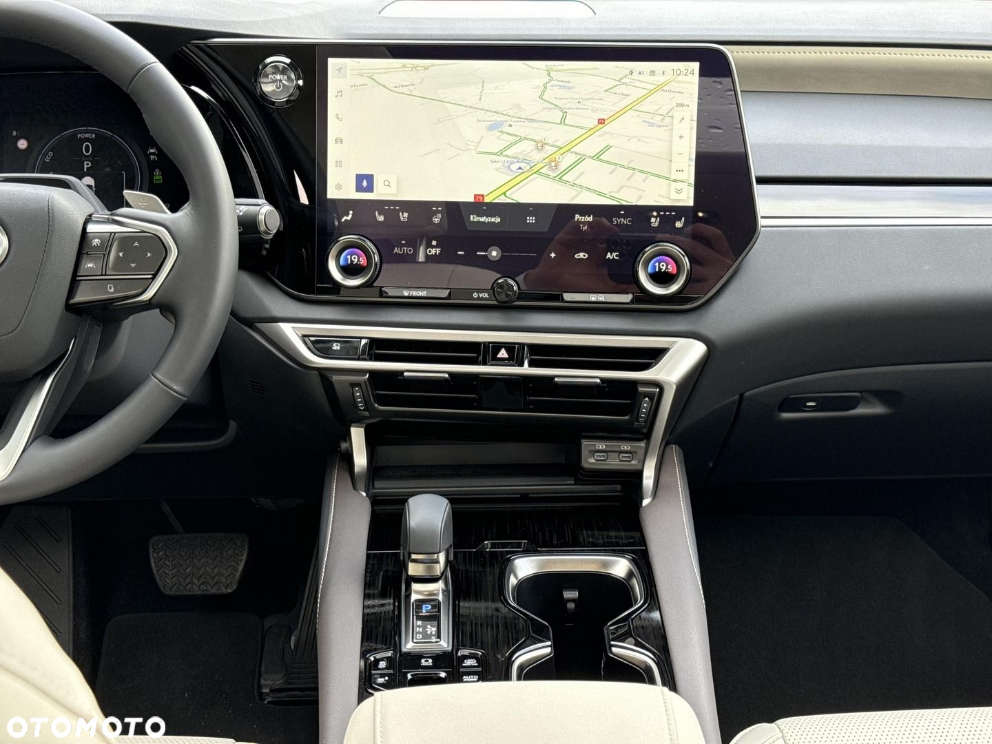 Lexus RX 450h+ F Sport Design - 17