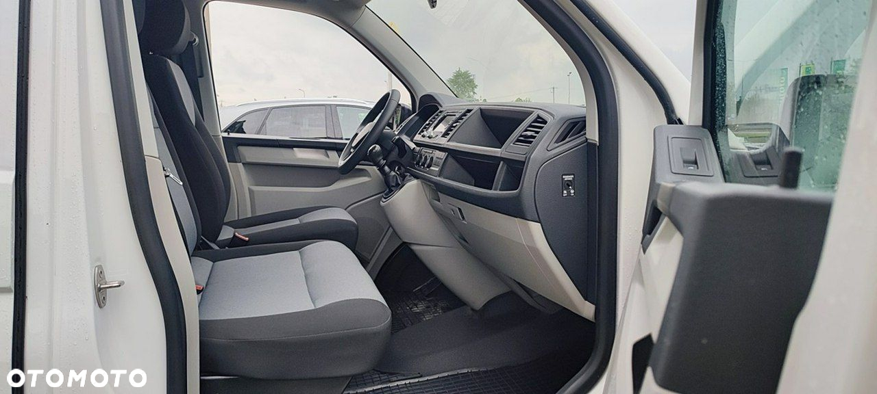Volkswagen Transporter - 14