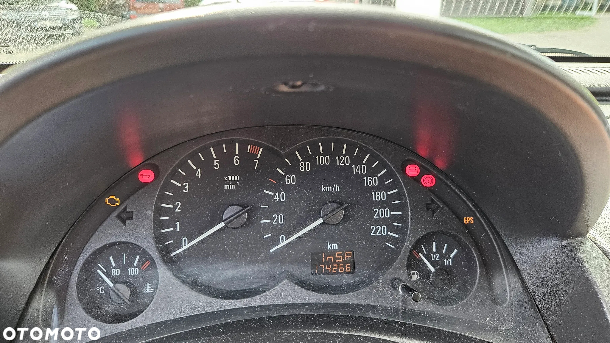 Opel Corsa 1.2 16V Cosmo - 9