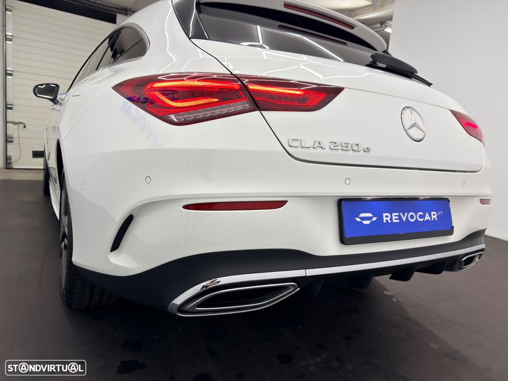 Mercedes-Benz CLA 250 e Shooting Brake AMG Line - 12