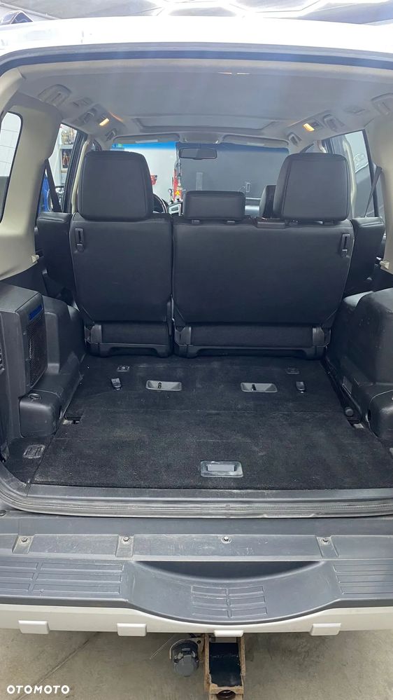 Mitsubishi Pajero - 10