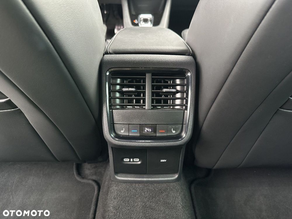 Skoda Octavia 2.0 TDI RS DSG - 22