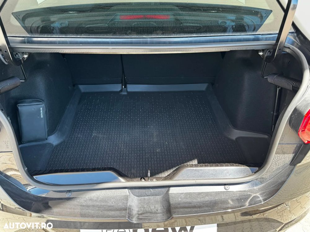 Dacia Logan ECO-G 100 MT6 Prestige+ - 10