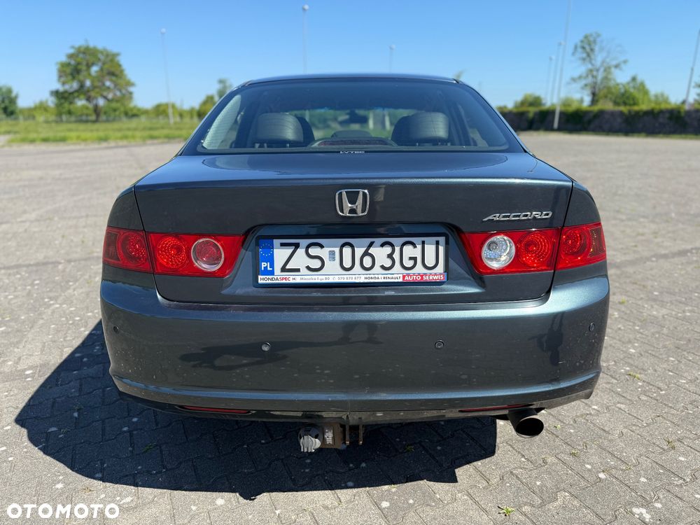 Honda Accord 2.0 Comfort - 10