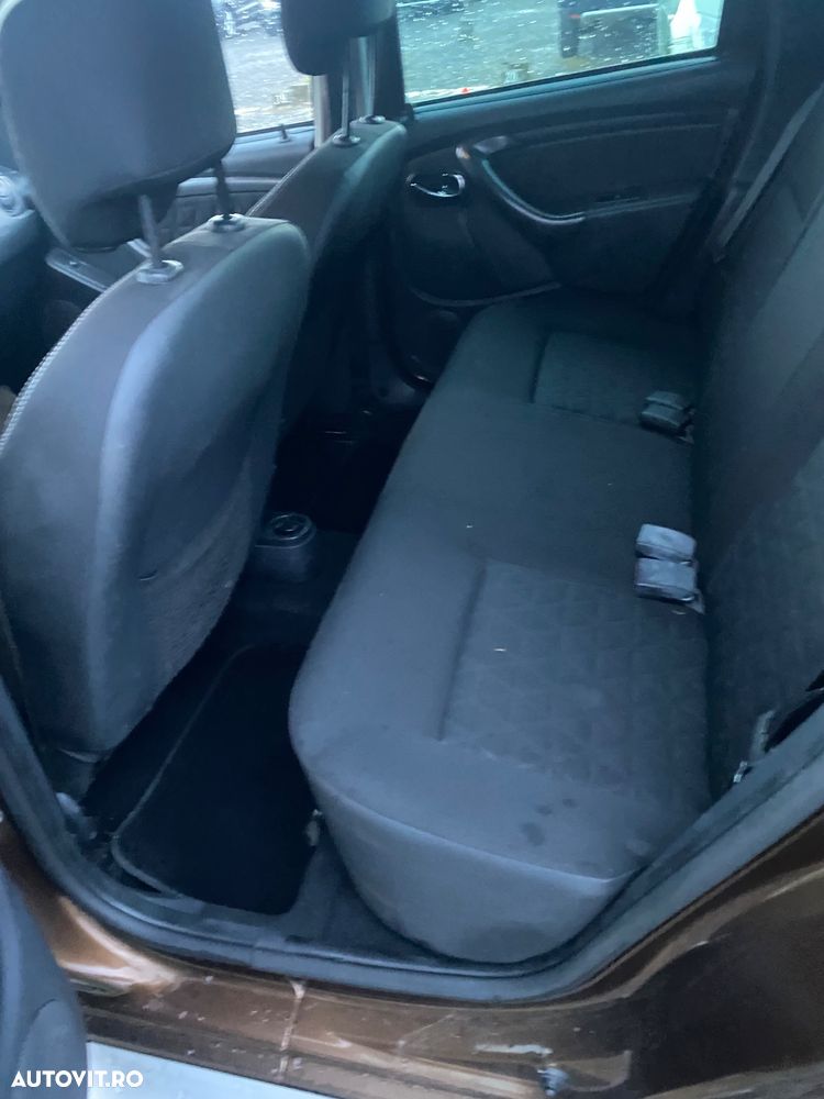 Dacia Duster dCi 110 FAP 4x4 Prestige - 3