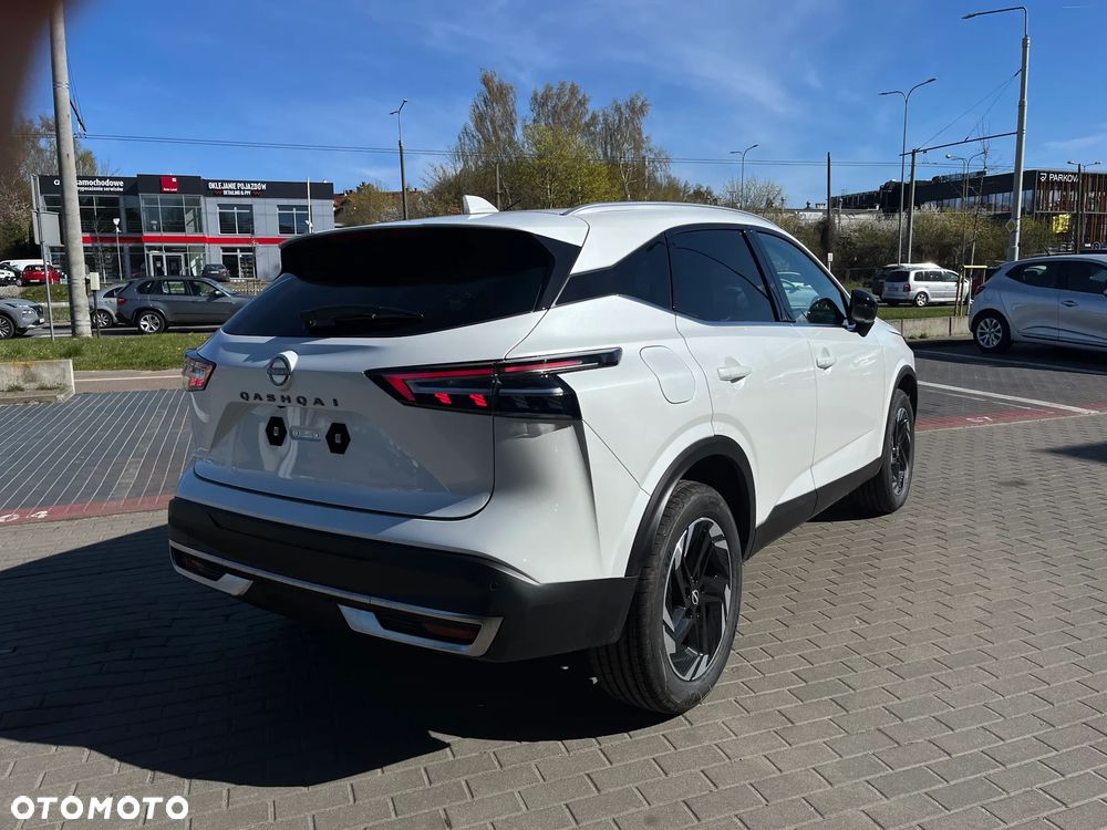 Nissan Qashqai 1.3 DIG-T MHEV N-Connecta Xtronic - 3