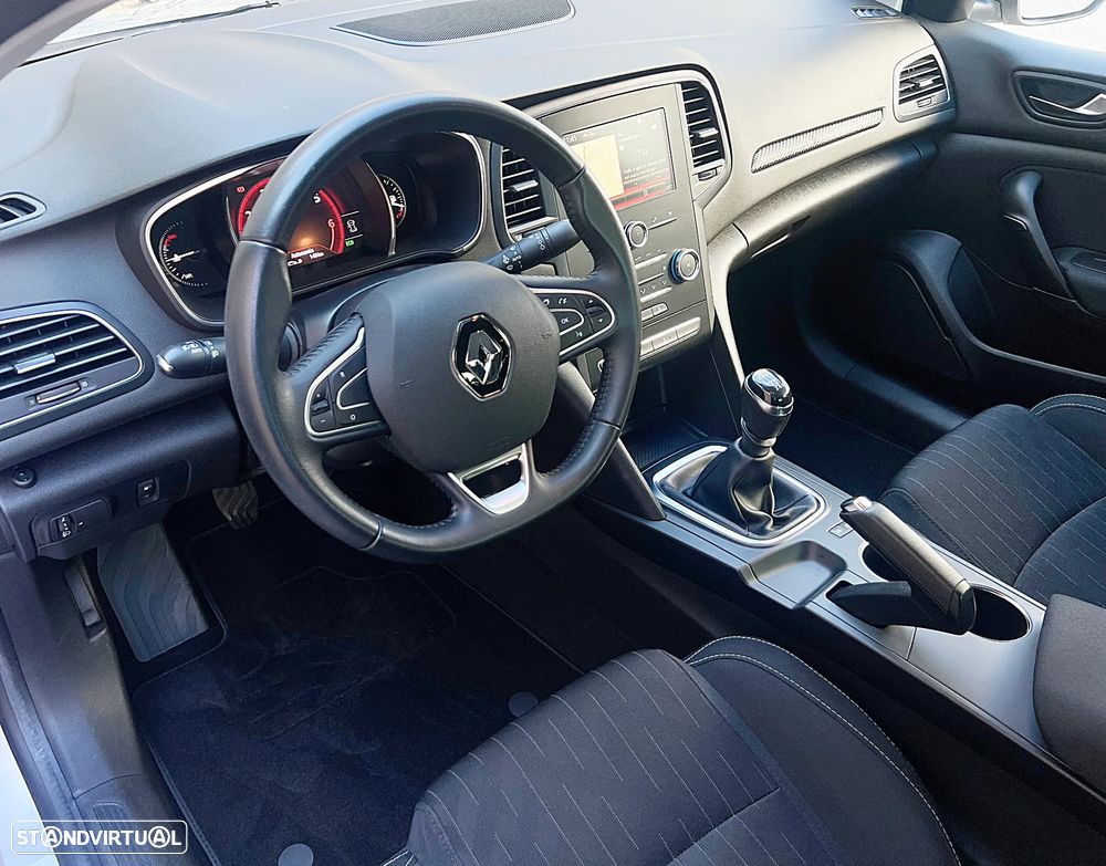 Renault Mégane 1.3 TCe Limited - 17