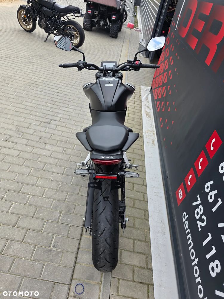 Honda CB - 16