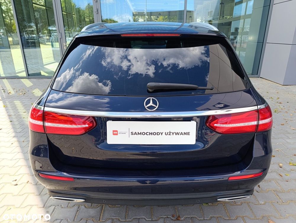 Mercedes-Benz Klasa E 220 d 4-Matic 9G-TRONIC - 6