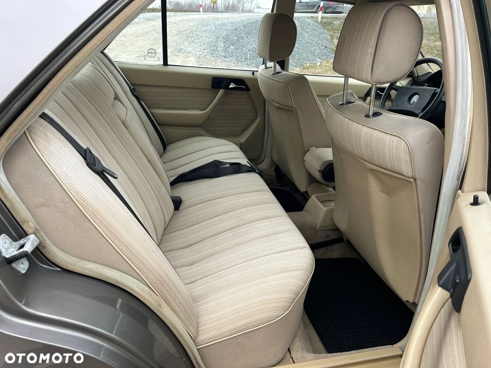 Mercedes-Benz W124 (1984-1993) - 6