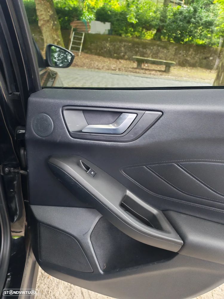 Ford Focus 1.0 EcoBoost Titanium - 19