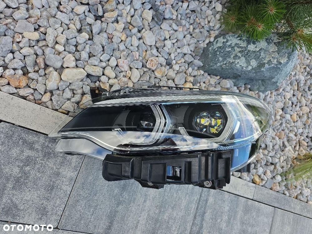 BMW 2 F22 F23 M2 F87 LIFT LCI Lampa lewa przód Full Led Adaptive 7493643-04 - 7