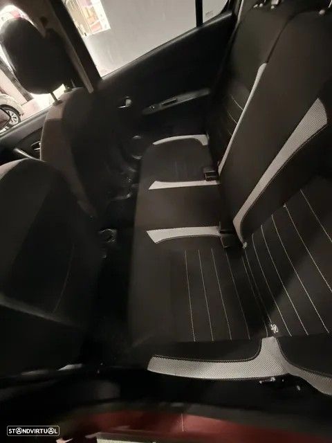 Dacia Sandero 0.9 TCe Stepway - 12