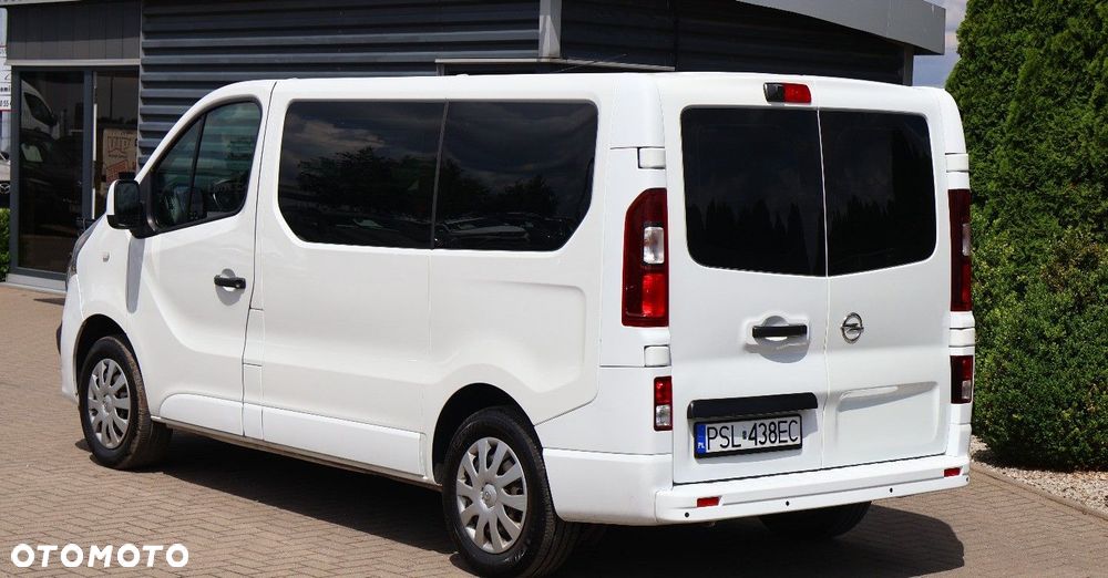 Opel Vivaro - 8