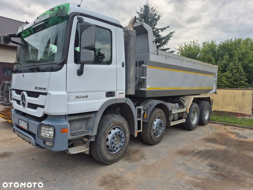 Mercedes-Benz Actros - 1