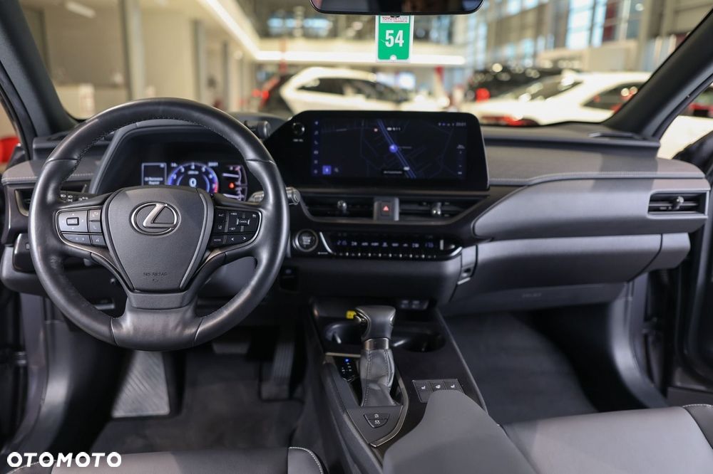 Lexus UX - 7