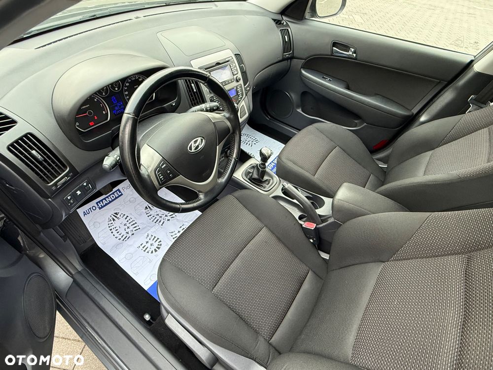 Hyundai i30 1.4 Blue Comfort - 11