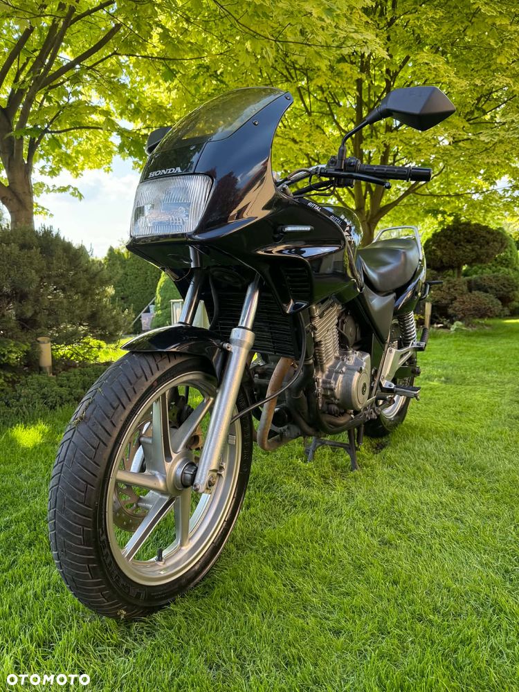 Honda CB - 2