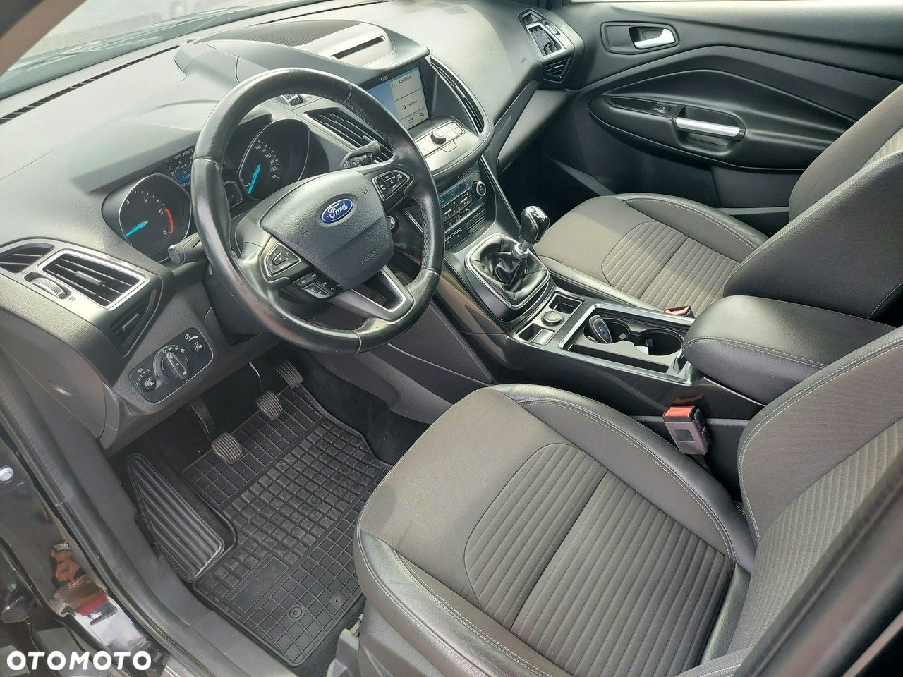 Ford Kuga - 15