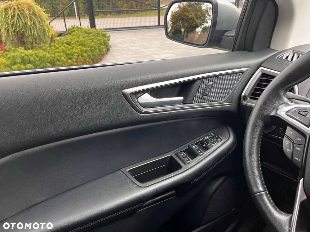 Ford Edge - 18